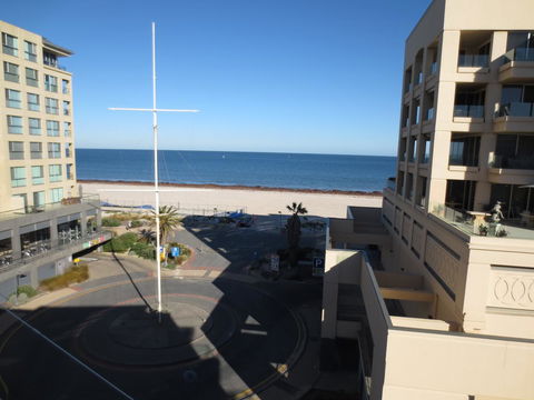Lights Landing Apartments - Accommodation Gold Coast 15
