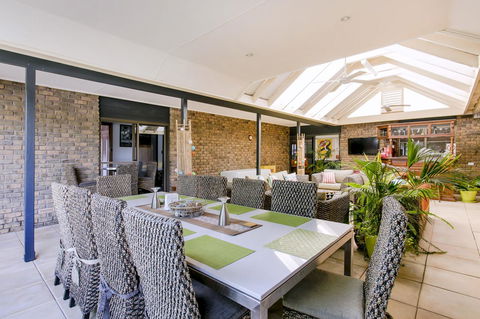 Barossa Retro BnB - Gold Coast 4U 6
