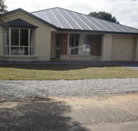 White Sands Retreat - Gold Coast 4U