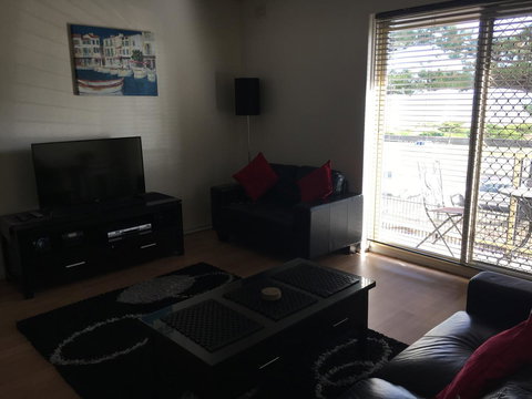 Adelaide - Semaphore Beach Front - 1 Gold Coast 2