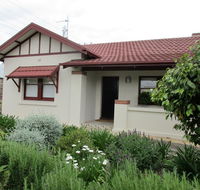 Mataro Cottage - Gold Coast 4U