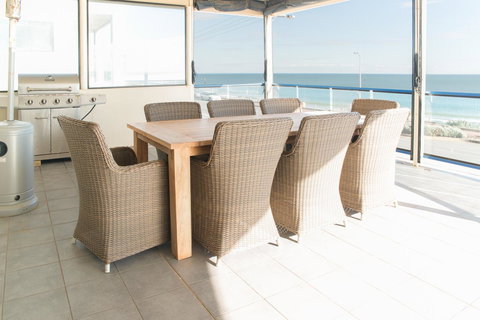 Seaview Sunset Holiday Apartments - 1 Gold Coast 5