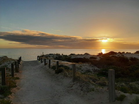 Seaview Sunset Holiday Apartments - 1 Gold Coast 1