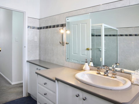 Seaview Sunset Holiday Apartments - 1 Gold Coast 29