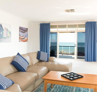 Seaview Sunset Holiday Apartments - 1 Gold Coast