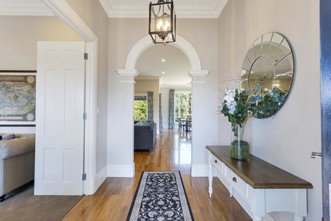 Grandview Accommodation - The Elm Tree Apartments - Accommodation Gold Coast 22