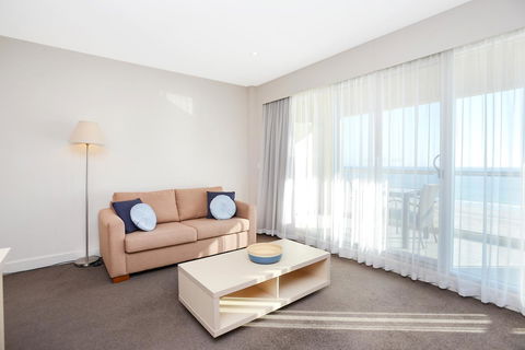 Pier Luxury Apartments - Accommodation Gold Coast 12