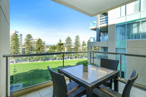 Pier Luxury Apartments - Accommodation Gold Coast 3