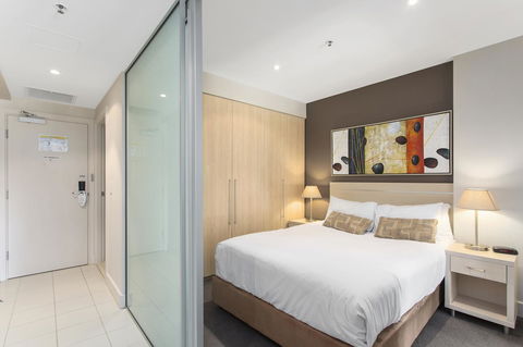 Pier Luxury Apartments - Accommodation Gold Coast 9