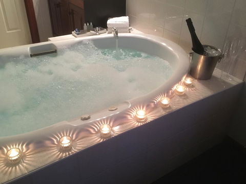 Wine And Roses Bed And Breakfast - Accommodation Gold Coast 24