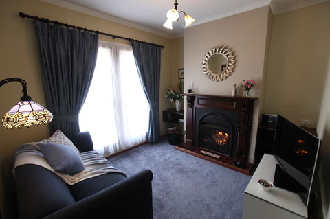 Wine And Roses Bed And Breakfast - Accommodation Gold Coast 21