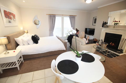Wine And Roses Bed And Breakfast - Accommodation Gold Coast 10