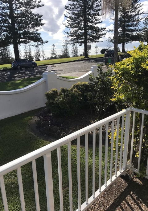 OCEAN BREEZE MOTEL - Accommodation Gold Coast 19