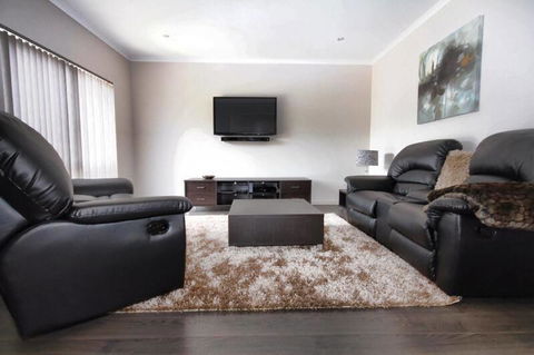 Casavino Luxury Villa - Accommodation Gold Coast 18