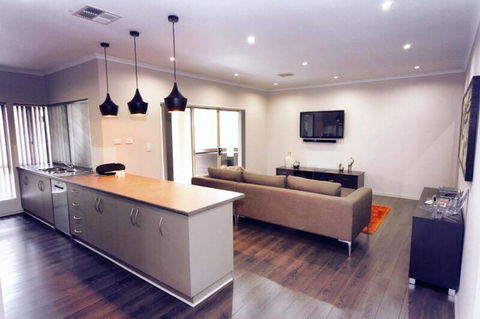 Casavino Luxury Villa - Accommodation Gold Coast 35