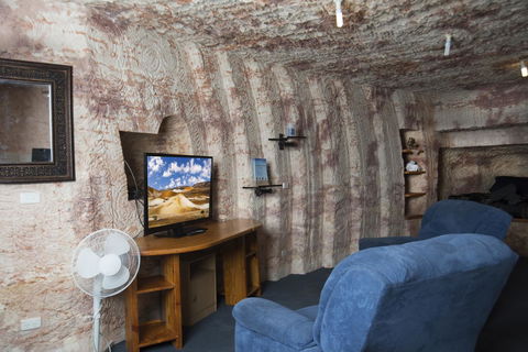 Ali\'s Underground Studio - Accommodation Gold Coast 0
