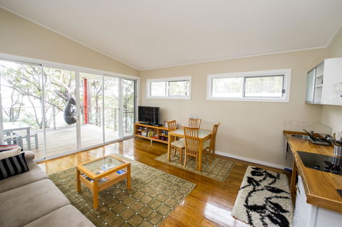 Smiths Lake House - Gold Coast 4U 24