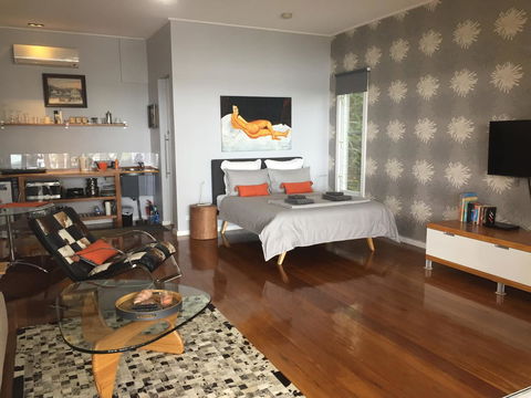 Smiths Lake House - Gold Coast 4U 9