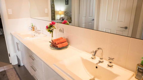 Rezare House Bed & Breakfast - Accommodation Gold Coast 21