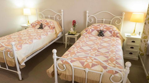 Rezare House Bed & Breakfast - Accommodation Gold Coast 7