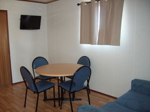Jacko's Holiday Cabins - Gold Coast 4U 2