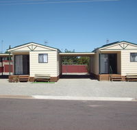 Jacko's Holiday Cabins - Gold Coast 4U