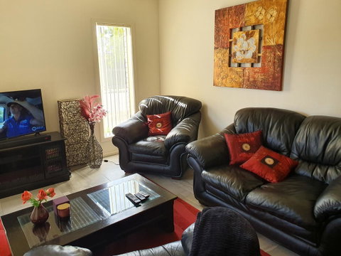 Explore Adelaide, Gawler, The Barossa And Clare Valleys All-in-one - Accommodation Gold Coast 0