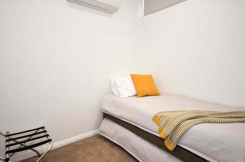 Loxton Courthouse Apartments - Gold Coast 4U 0