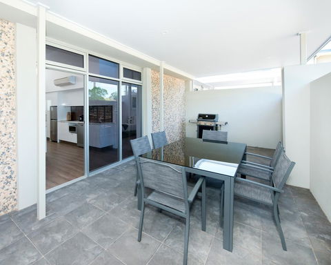 Loxton Courthouse Apartments - Gold Coast 4U 11