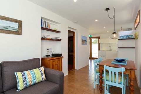 Trafalgar Premium Vintage Suites - Accommodation Gold Coast 20