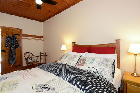 Trafalgar Premium Vintage Suites - Accommodation Gold Coast 23