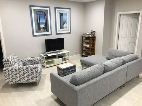 Elandra Holiday Home - Gold Coast 4U 3