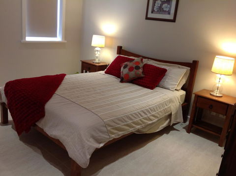 Elandra Holiday Home - Gold Coast 4U 10
