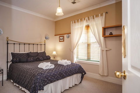 Angaston Saleyards Luxury Accommodation - Gold Coast 4U 2