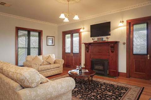 Angaston Saleyards Luxury Accommodation - Gold Coast 4U 25