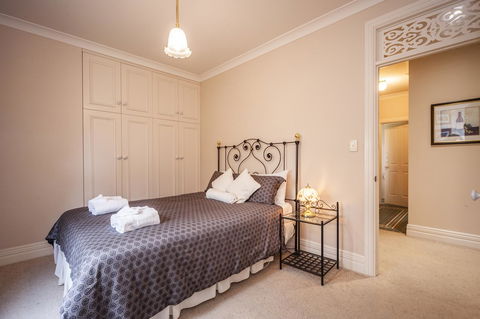 Angaston Saleyards Luxury Accommodation - Gold Coast 4U 16