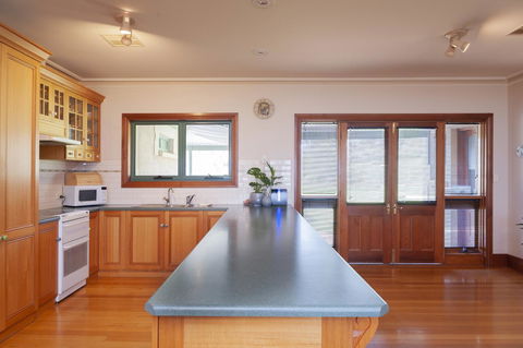 Angaston Saleyards Luxury Accommodation - Gold Coast 4U 4