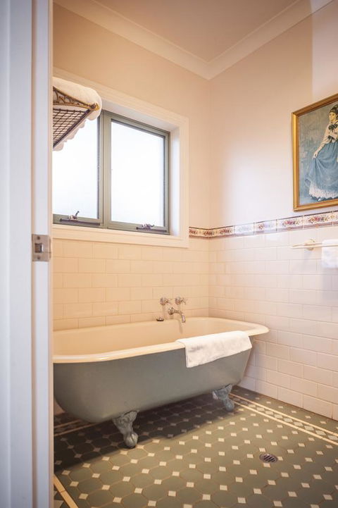 Angaston Saleyards Luxury Accommodation - Gold Coast 4U 13