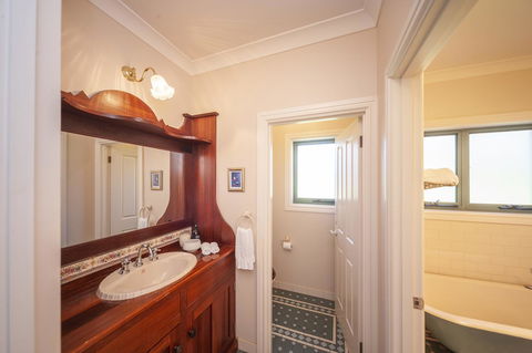 Angaston Saleyards Luxury Accommodation - Gold Coast 4U 14