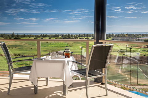 Lady Bay Hotel - Gold Coast 4U 1