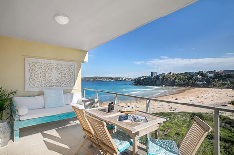 Beachfront Bliss - Gold Coast 4U 0