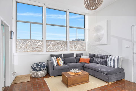 Beachfront Bliss - Gold Coast 4U 9