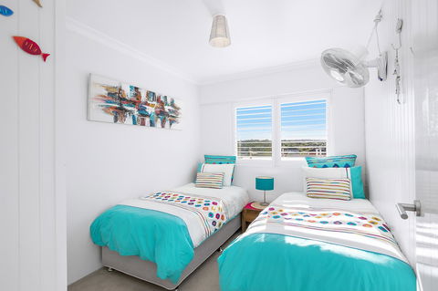 Beachfront Bliss - Gold Coast 4U 16