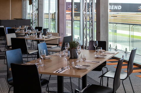 Rydges Pit Lane - Gold Coast 4U 39