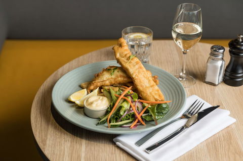 Rydges Pit Lane - Gold Coast 4U 8