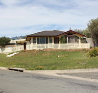 Maslin Beach House - Gold Coast 4U