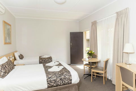 Bathurst Motor Inn - Accommodation Gold Coast 24