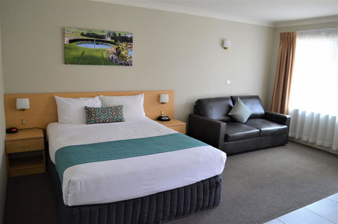 Bathurst Motor Inn - Accommodation Gold Coast 2