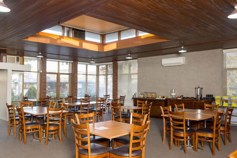 Bathurst Motor Inn - Accommodation Gold Coast 27
