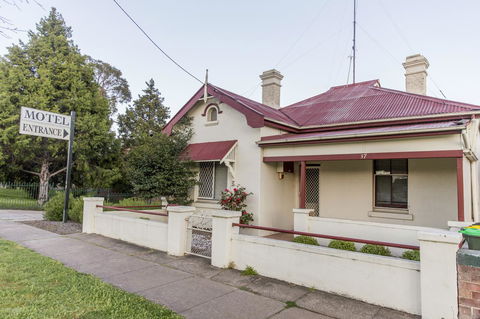 Bathurst Motor Inn - Accommodation Gold Coast 30